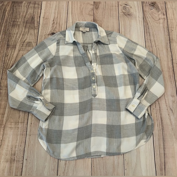 LOFT women Gray and White Plaid long sleeve Shirt/size XXSP - Picture 4 of 10